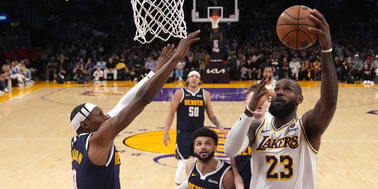 Nba, playoff: i Lakers allungano la serie con Denver. Colpaccio Boston