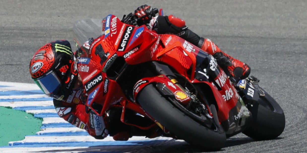 MotoGP Jerez, Bagnaia trionfa davanti a Marc Marquez nel Gp di Spagna