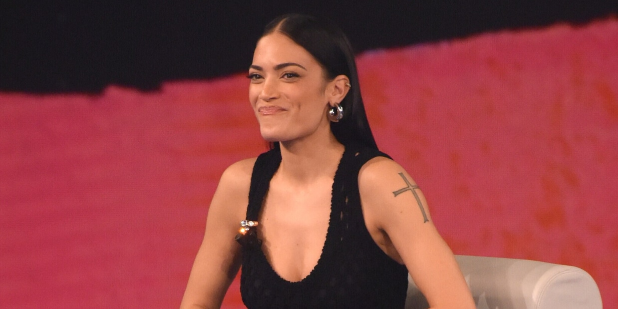 Elodie senza freni su Iannone, il corpo nudo e il primo bacio