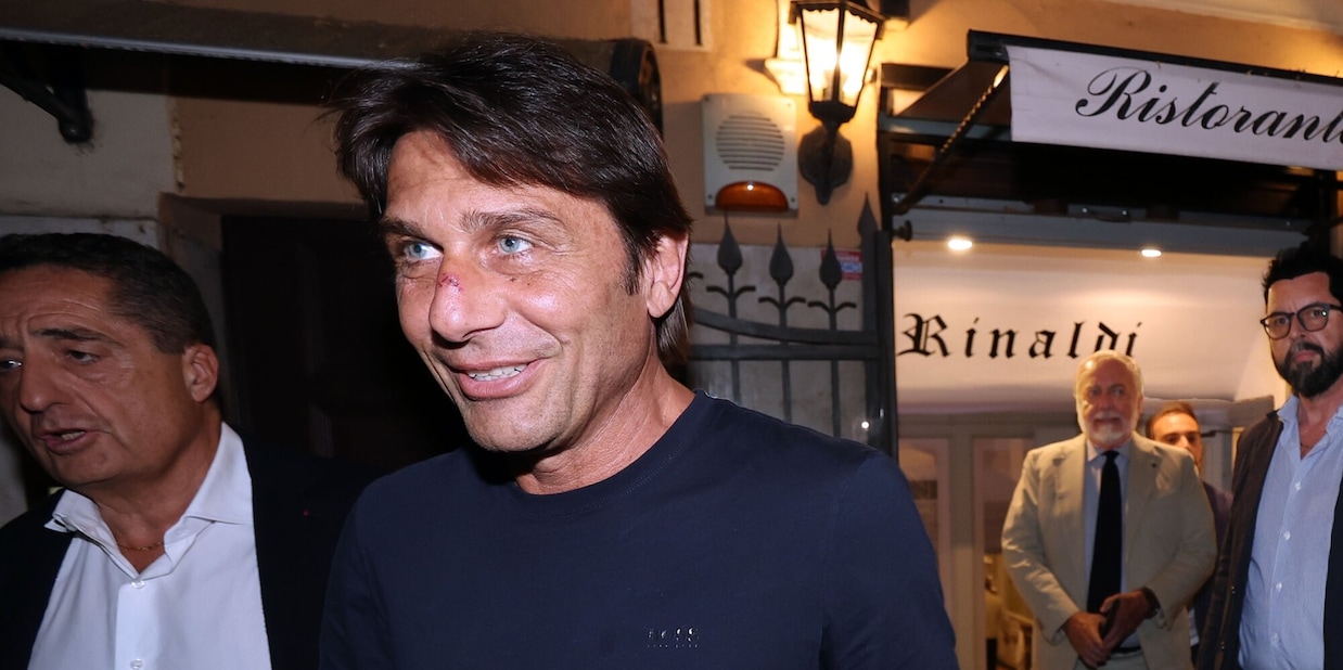 Napoli, Conte è arrivato oggi a Roma: poi firma e annuncio