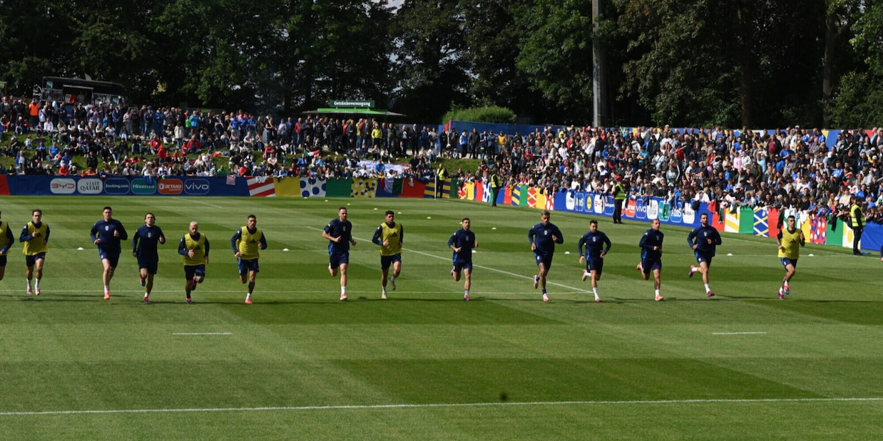 Casa Azzurri: l'inaugurazione con Spalletti e la Nazionale, rivivi la diretta