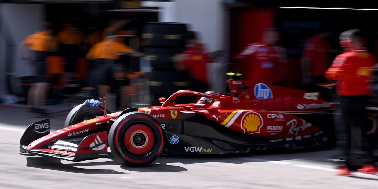 La Ferrari è entrata nel labirinto