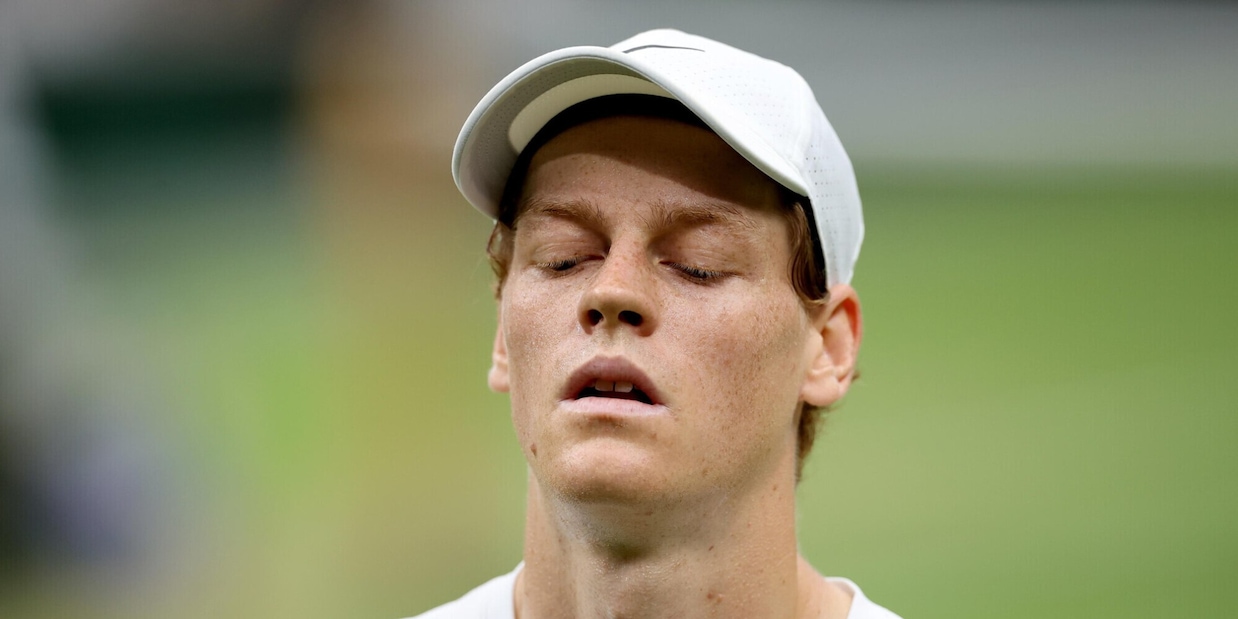 Sinner salta le Olimpiadi per una tonsillite, tutte le reazioni: rivivi la diretta