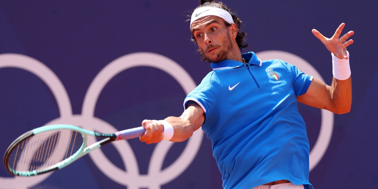 Musetti non si ferma più: batte Zverev e vola in semifinale contro Djokovic