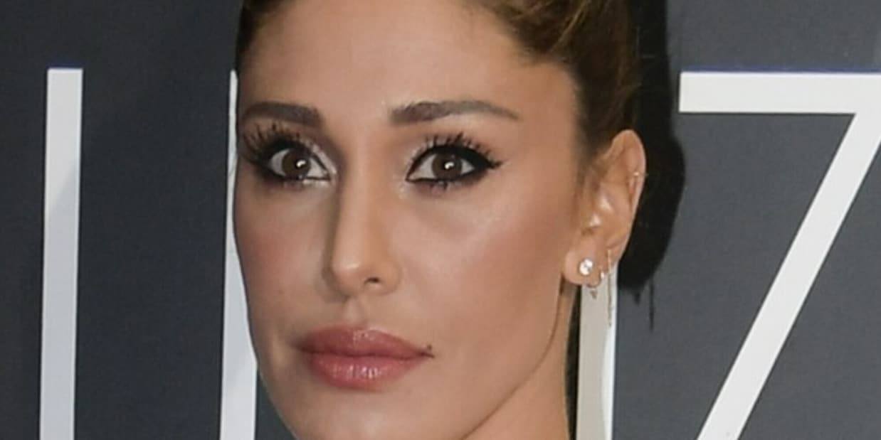 Belen Rodriguez lascia il fidanzato Angelo Galvano fuori casa