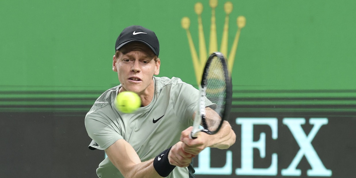 Sinner Atp Shanghai: vittoria sofferta contro Etcheverry. Rivivi la diretta