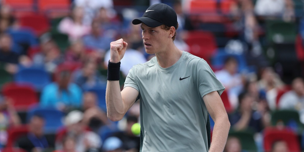 Sinner batte Medvedev e vola in semifinale: ora c'è Machac