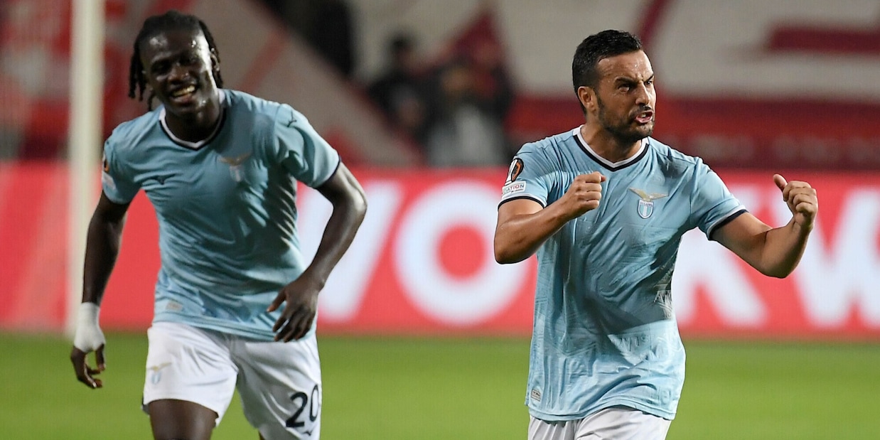 Twente-Lazio 0-2 con Pedro e Isaksen: Baroni comanda in Europa League