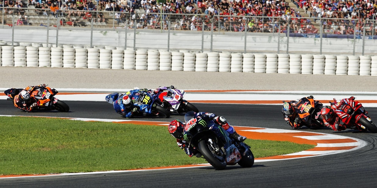 MotoGp Valencia, annullato il Gran Premio: tutte le reazioni e dove si può correte