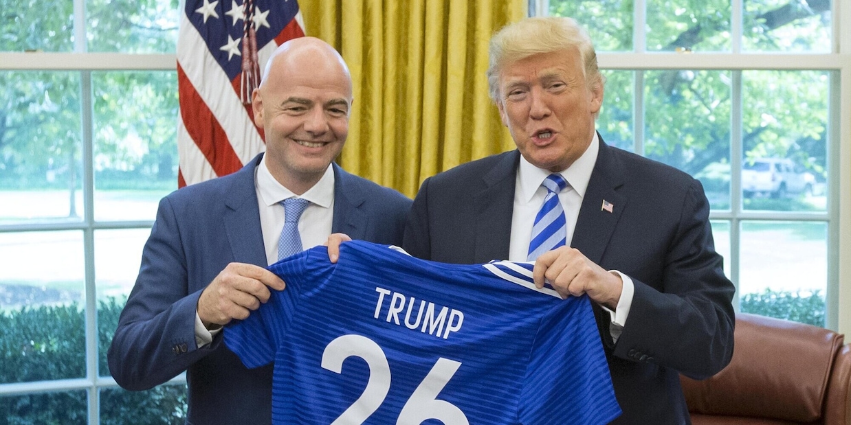 Infantino festeggia Trump con una promessa: "Grandi mondiali negli Usa!"