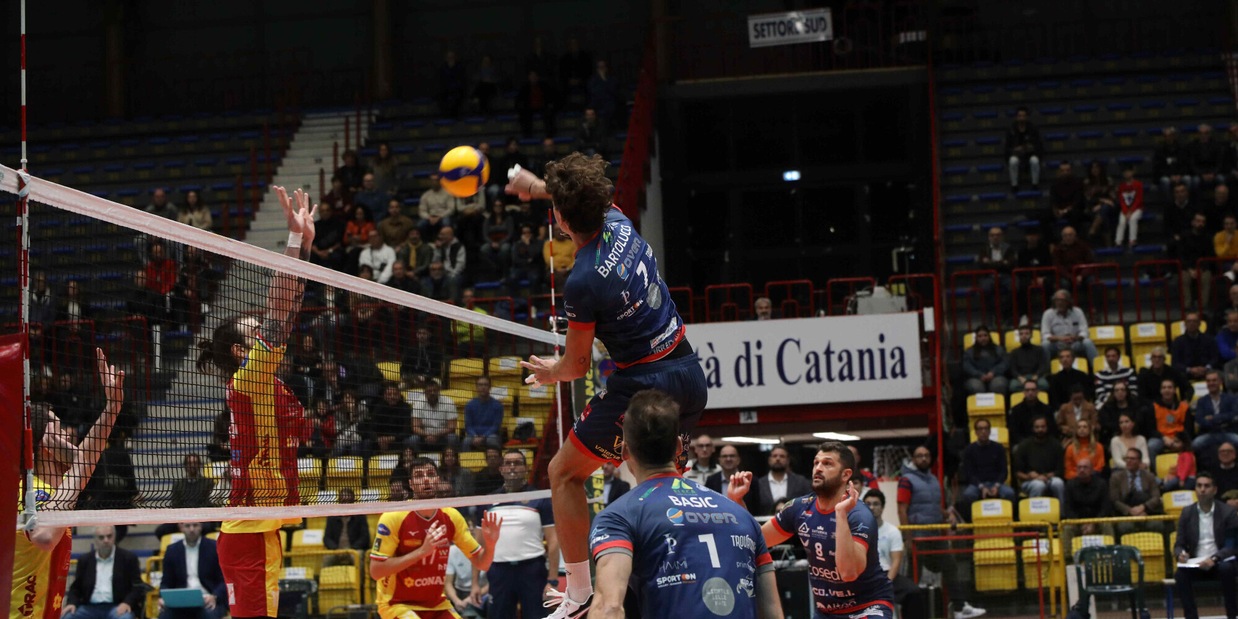 Acicastello vince l'anticipo contro Reggio Emilia