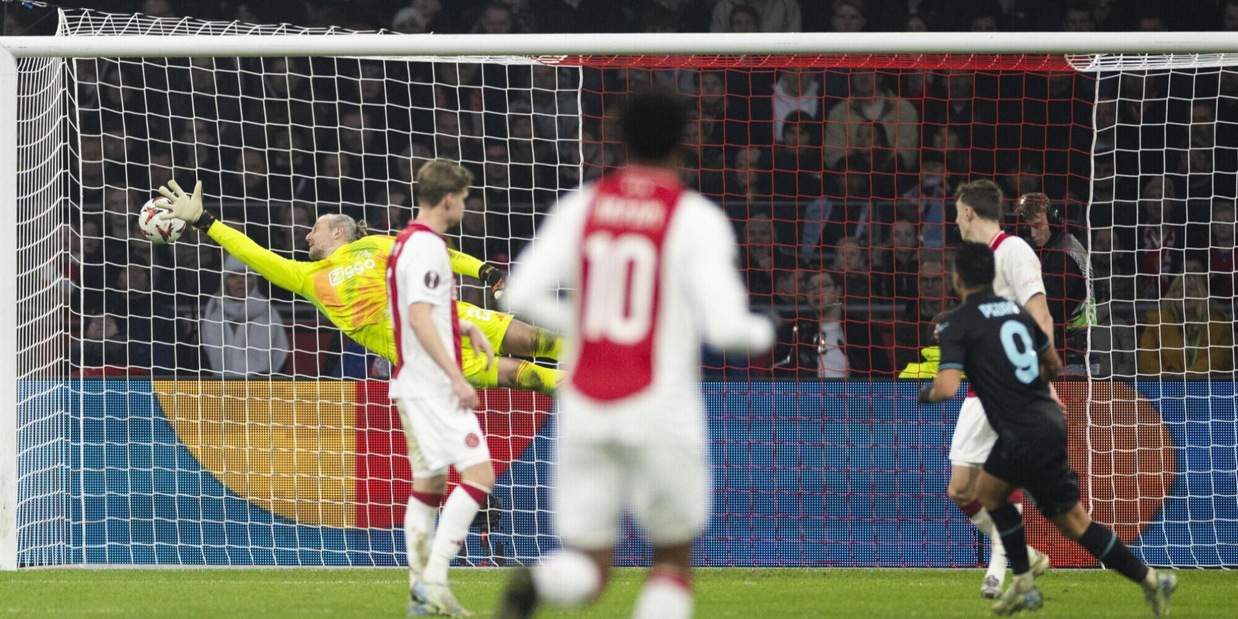 Ajax-Lazio 1-3: Baroni domina in Europa League, perla di Pedro. Rivivi diretta