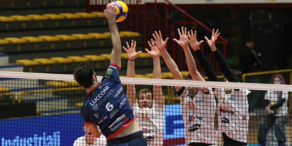 Ravenna espugna  il campo di Acicastello