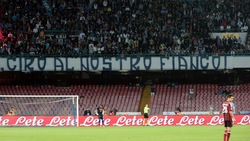 FOTO Striscioni e cori al San Paolo. Napoli ricorda Ciro Esposito