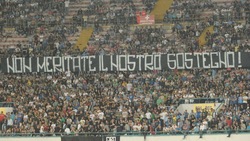 FOTO «Non meritate sostegno». La Curva B contro il Napoli