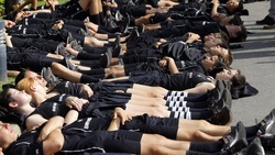 Roland Garros, a Parigi momento di relax per i raccattapalle