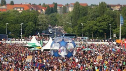 Juve-Barcellona, la marea di tifosi ai cancelli dell'Olympiastadion
