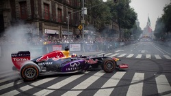 Le Red Bull danno spettacolo a Città del Messico