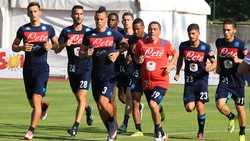 Napoli subito in campo a Dimaro