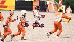 MotoGp Sachsenring, Marquez padrone assoluto