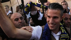 Fenerbahce, la presentazione di Van Persie