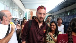 La Roma sbarca a Fiumicino dopo la tournée