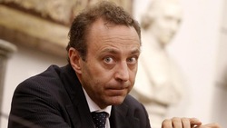 Senatore PD: «Stadium esaurito? Con 100 euro entri in curva»