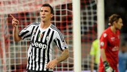 Supercoppa, trionfo Juve con Mandzukic e Dybala