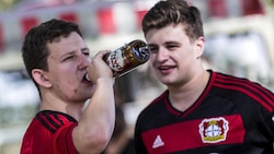 Tifosi del Bayer a Villa Borghese, la birra non manca