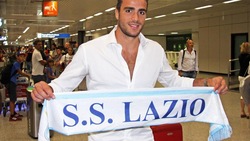 Lazio, ecco Matri: è sbarcato a Fiumicino