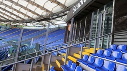 Olimpico, Curve separate, ecco le barriere