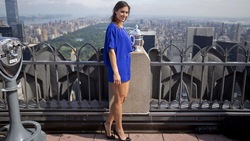 Pennetta, festa a New York in minigonna