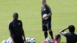 Roma, rifinitura a Trigoria in vista della sfida al Barça