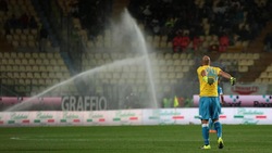 Carpi-Napoli, parte l'irrigazione del campo!