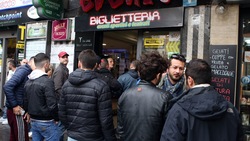 E' già febbre Fiorentina-Roma: in coda per i biglietti al Franchi