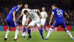 Champions League, Chelsea-Dinamo Kiev 2-1: che errore di Dragovic!