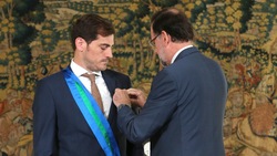 Spagna, Iker Casillas riceve la Gran Croce dell'Ordine Reale
