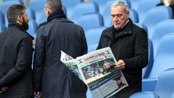 Lazio-Palermo, all'Olimpico Grasso legge il Corriere dello Sport-Stadio