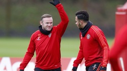 Il Manchester United di Depay pronto alla sfida al Psv