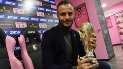 Gilardino porta la Coppa del mondo a Palermo