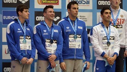 Nuoto, Europei 25m, subito tre medaglie per gli azzurri