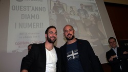 Napoli, Higuain e Reina alla presentazione del calendario