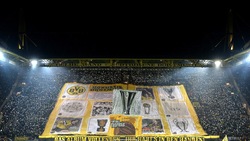 Borussia Dortmund, che spettacolo il "muro giallo" per l'Europa League!