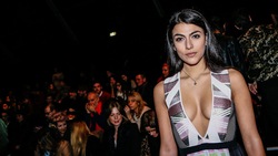 Milano Fashion Week, Giulia Salemi incanta, che scollatura!