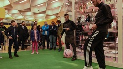 Palermo, Bentivegna e Cristante allo Store: che entusiasmo i tifosi