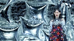 A Pechino le sfilate di moda si proiettano nel futuro