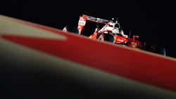F1, Bahrain: Mercedes in testa nelle seconde libere