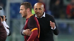 Totti da delirio: segna due gol al Torino in due minuti e regala tre punti alla Roma!