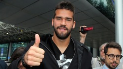 Alisson sbarca a Fiumicino: «Roma, sei il massimo!»