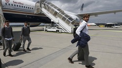 Europa League, i giocatori del Siviglia atterrano a Basilea